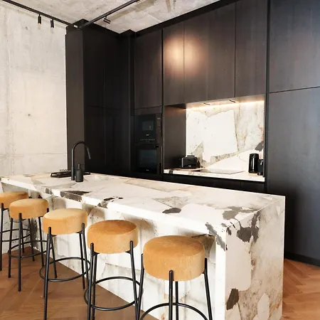 Wealthystays 2br Flat, Gym, 11th Floor, Center Apartament